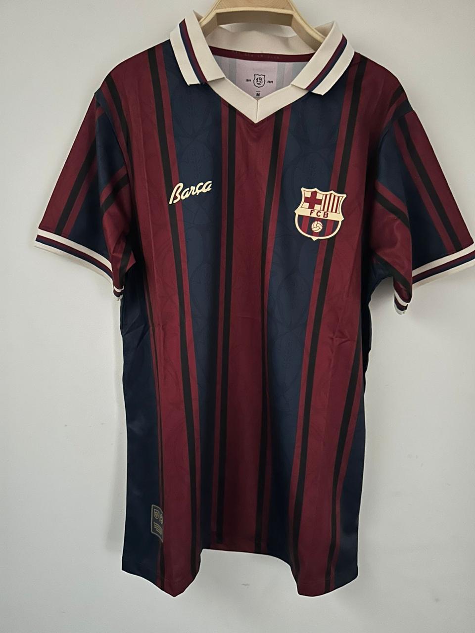 🕰️ Caja Misteriosa Mystery Retro - Camisetas Legendarias del Pasado